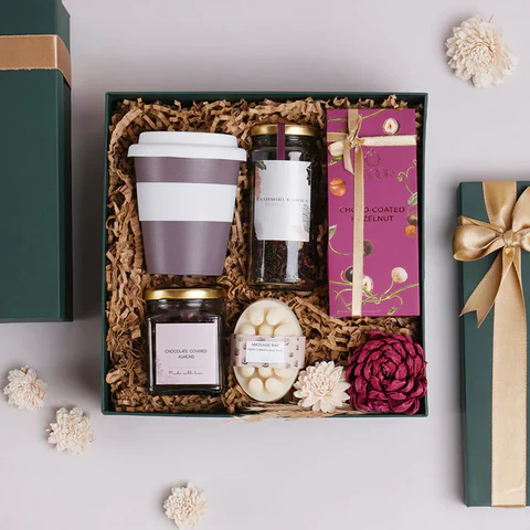 How to Personalise Christmas Gift Hampers in Australia This Year